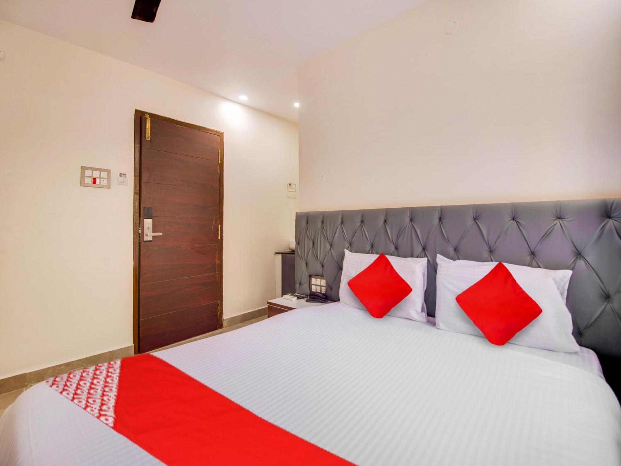 Hotel O Rr Residency Khammam Extérieur photo