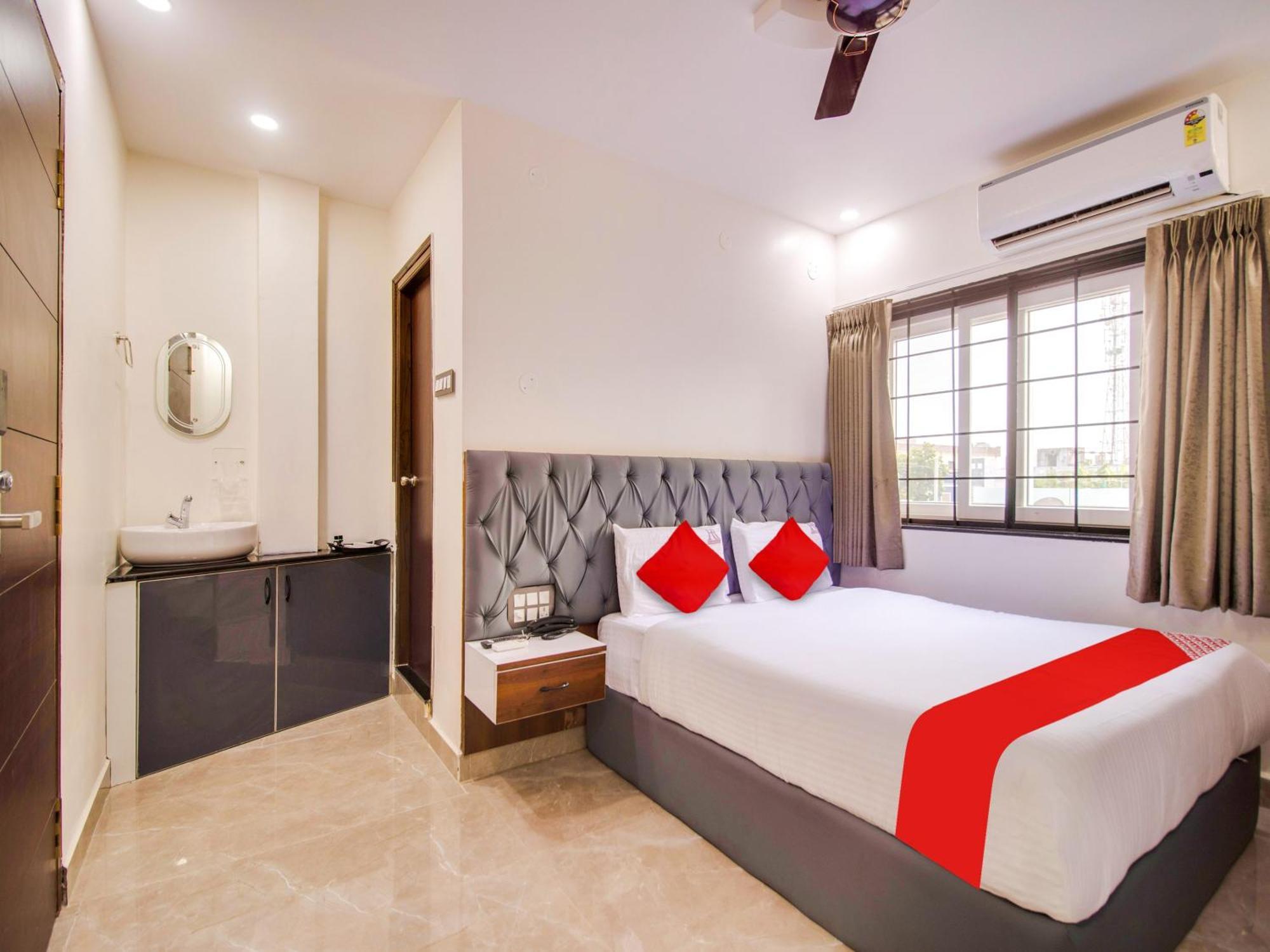 Hotel O Rr Residency Khammam Extérieur photo